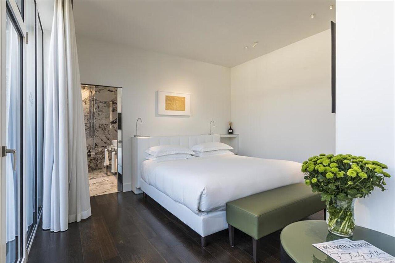 Magna Pars L'Hotel A Parfum, Small Luxury Hotels Of The World Milan Luaran gambar A room at the Hotel