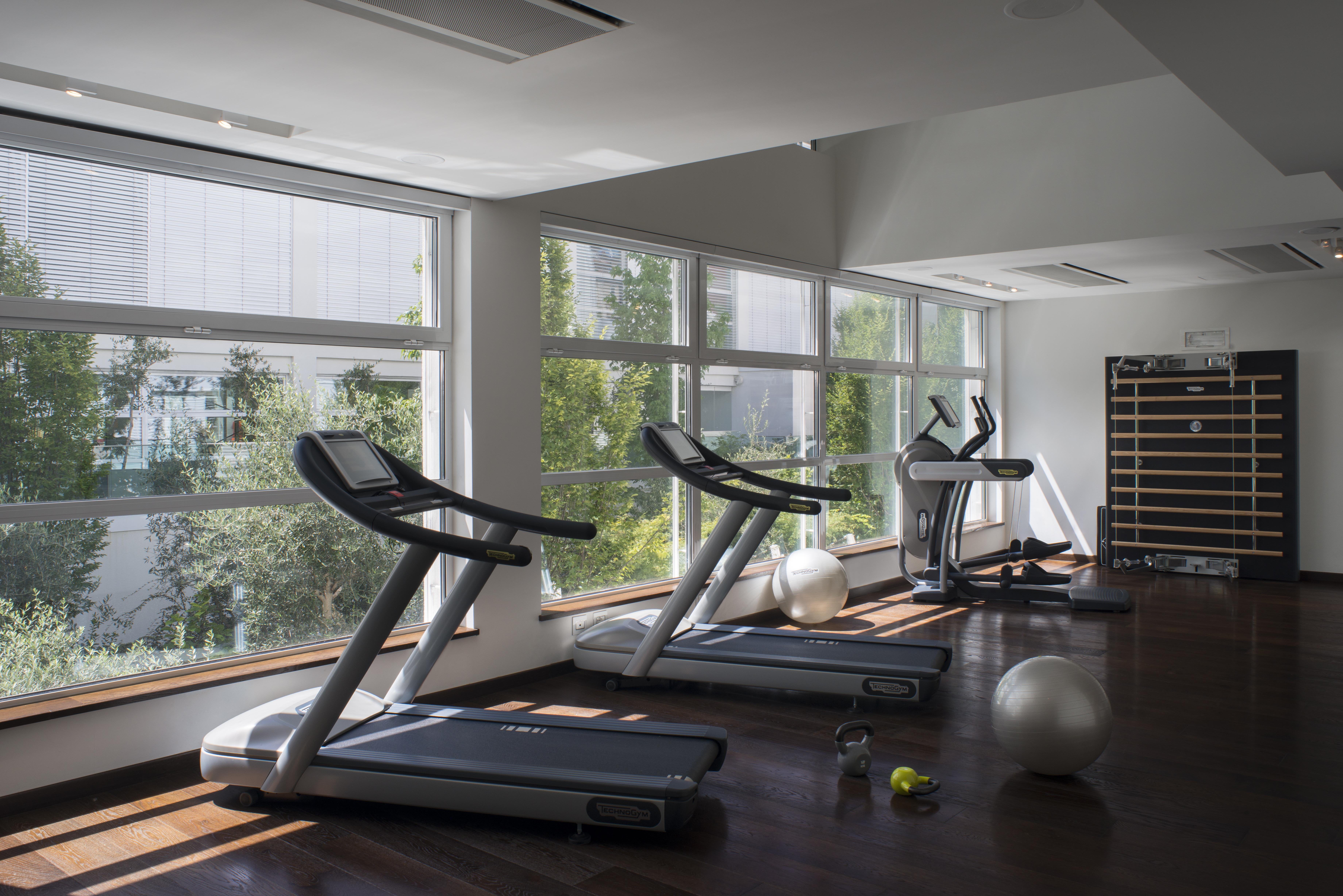 Magna Pars L'Hotel A Parfum, Small Luxury Hotels Of The World Milan Luaran gambar The gym at the Mandarin Oriental, Munich